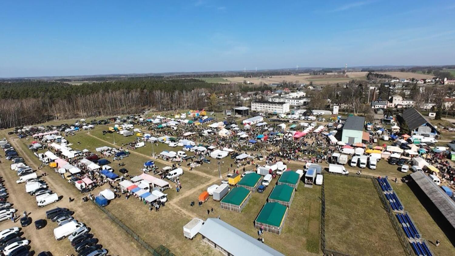 Konkurs palm wielkanocnych i atrakcje dla rodzin – relacja z targów w Lubaniu