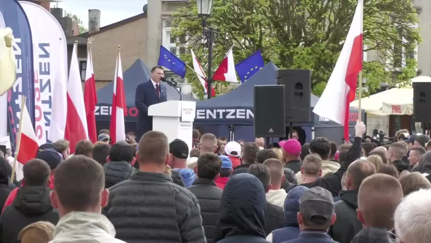 Setki osób na rynku w Kościerzynie! Sławomir Mentzen z mocnymi deklaracjami wyborczymi!