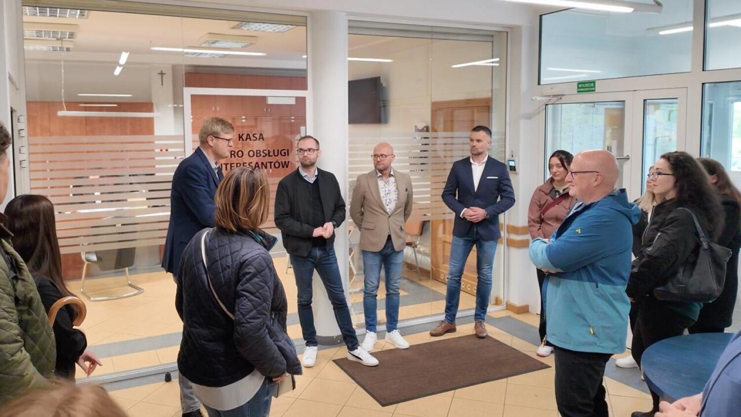 Delegacje z miast partnerskich w Kościerzynie – zwiedzanie i promocja lokalnych inwestycji