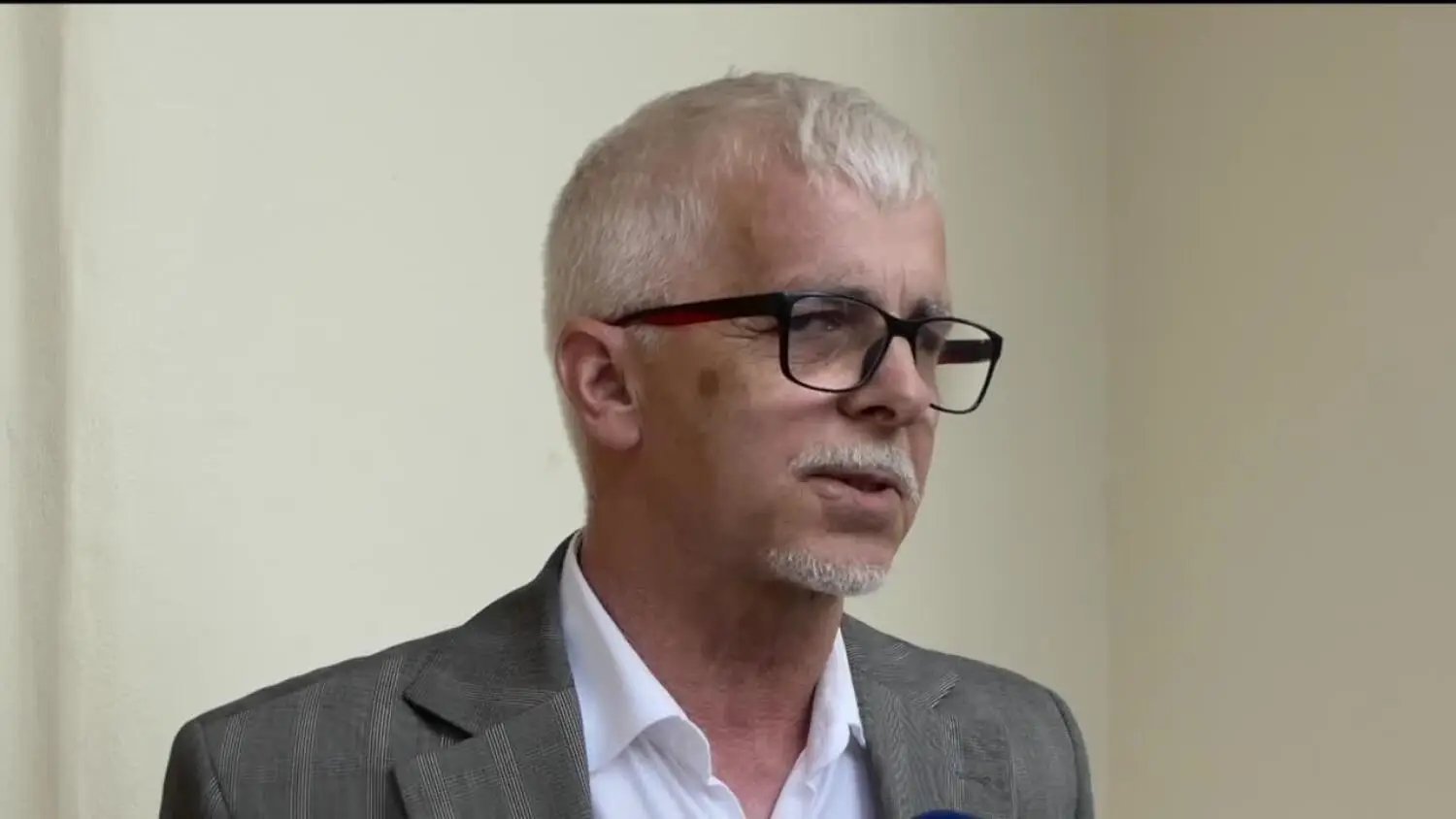 Komisja jednogłośnie: nie było prawnych przesłanek, by odebrać mandat radnemu